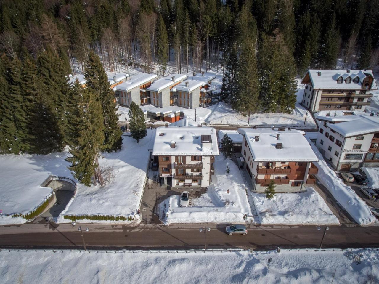 Garni Bucaneve Madonna di Campiglio Ngoại thất bức ảnh